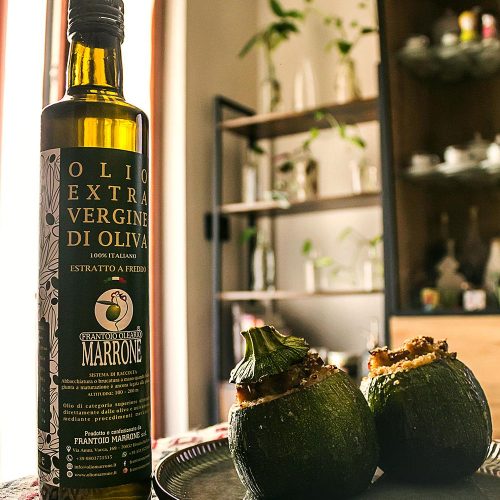 Zucchine tonde ripiene con seitan con Olio Evo Frantoio Marrone